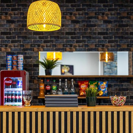 Hotel A4 Wroclaw - Bielany Bielany Wrocławskie エクステリア 写真