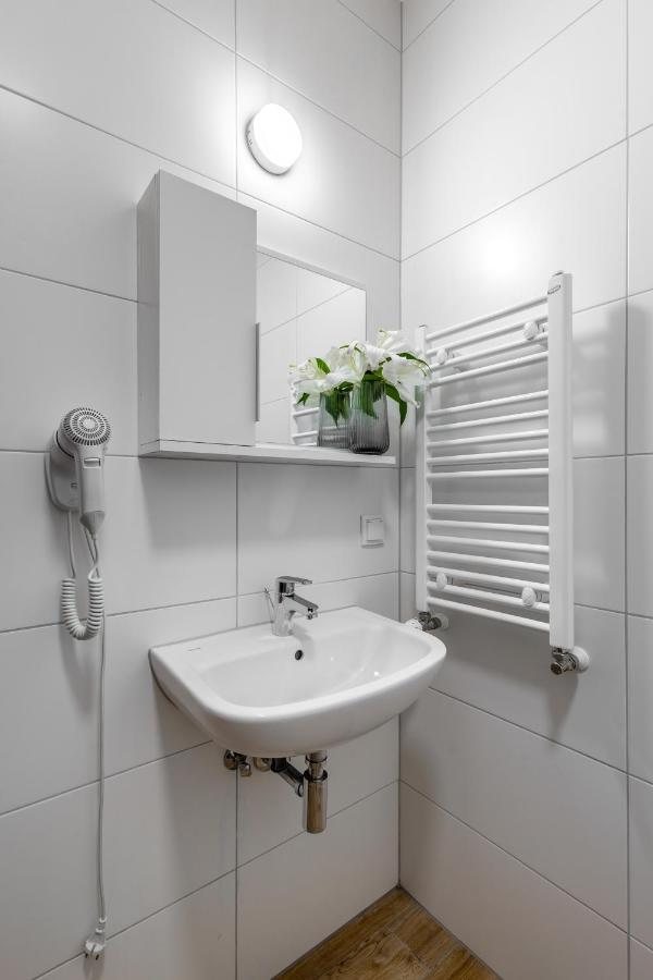 Hotel A4 Wroclaw - Bielany Bielany Wrocławskie エクステリア 写真